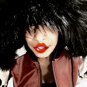 Meet your Posher, Demeko